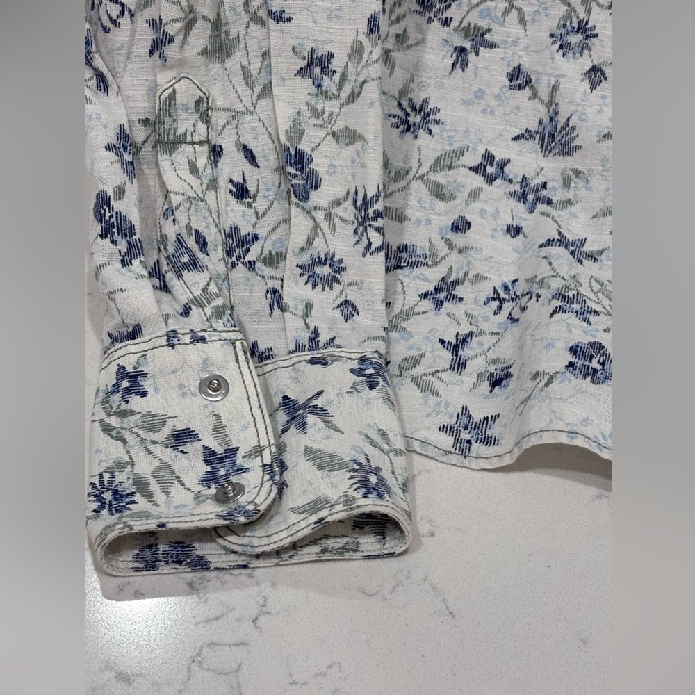 Levi's White & Blue Floral Pearl Snap Western Shirt | M - Picture 7 of 10